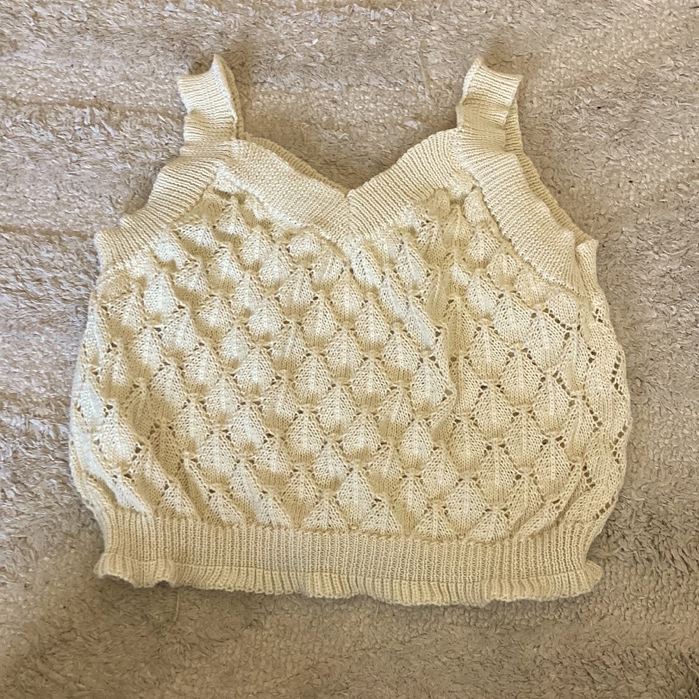Knot tank crop top